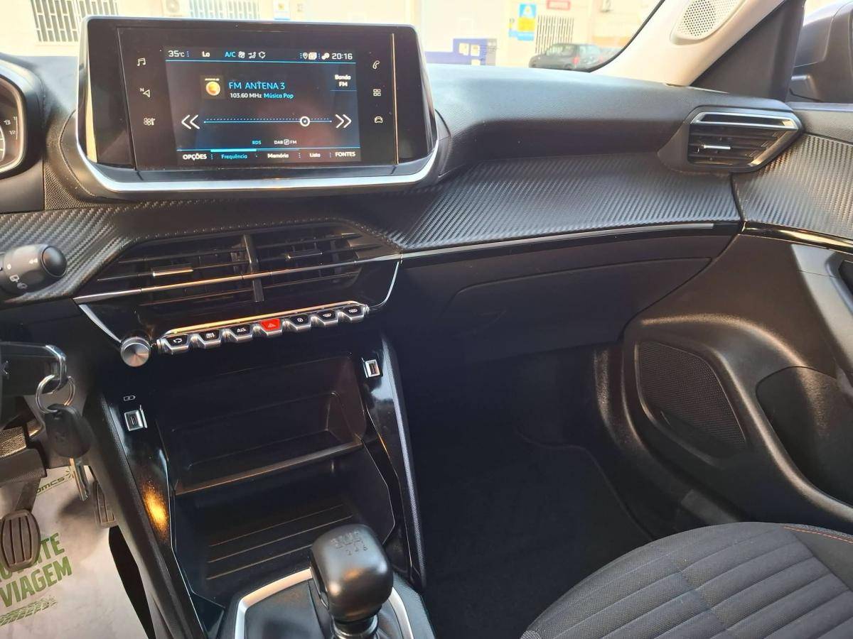 peugeot-2008-2022-gasolina-1199cc