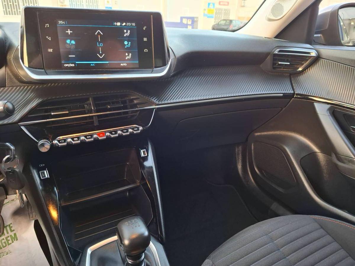 peugeot-2008-2022-gasolina-1199cc