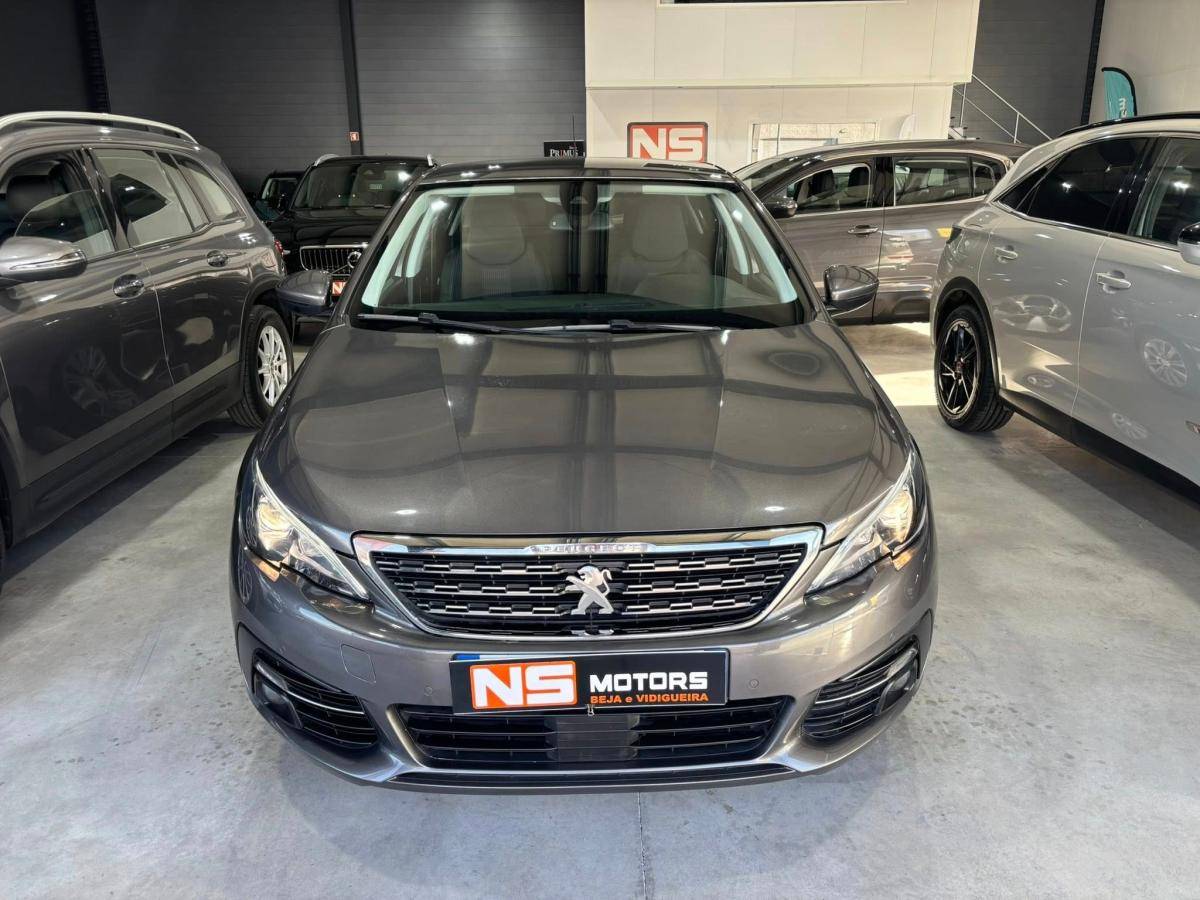 peugeot-308-2021-gasolina-1199cc