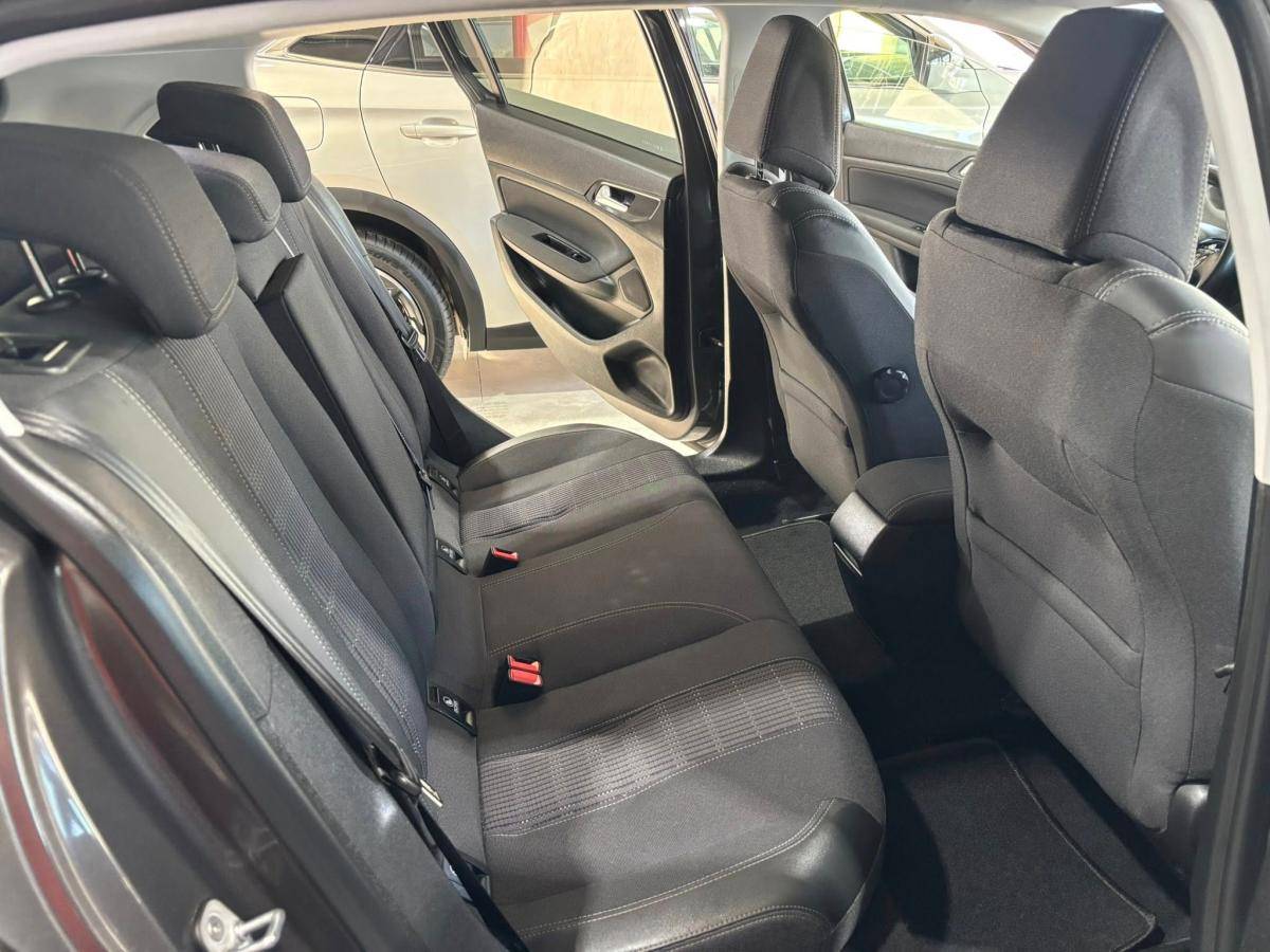 peugeot-308-2021-gasolina-1199cc