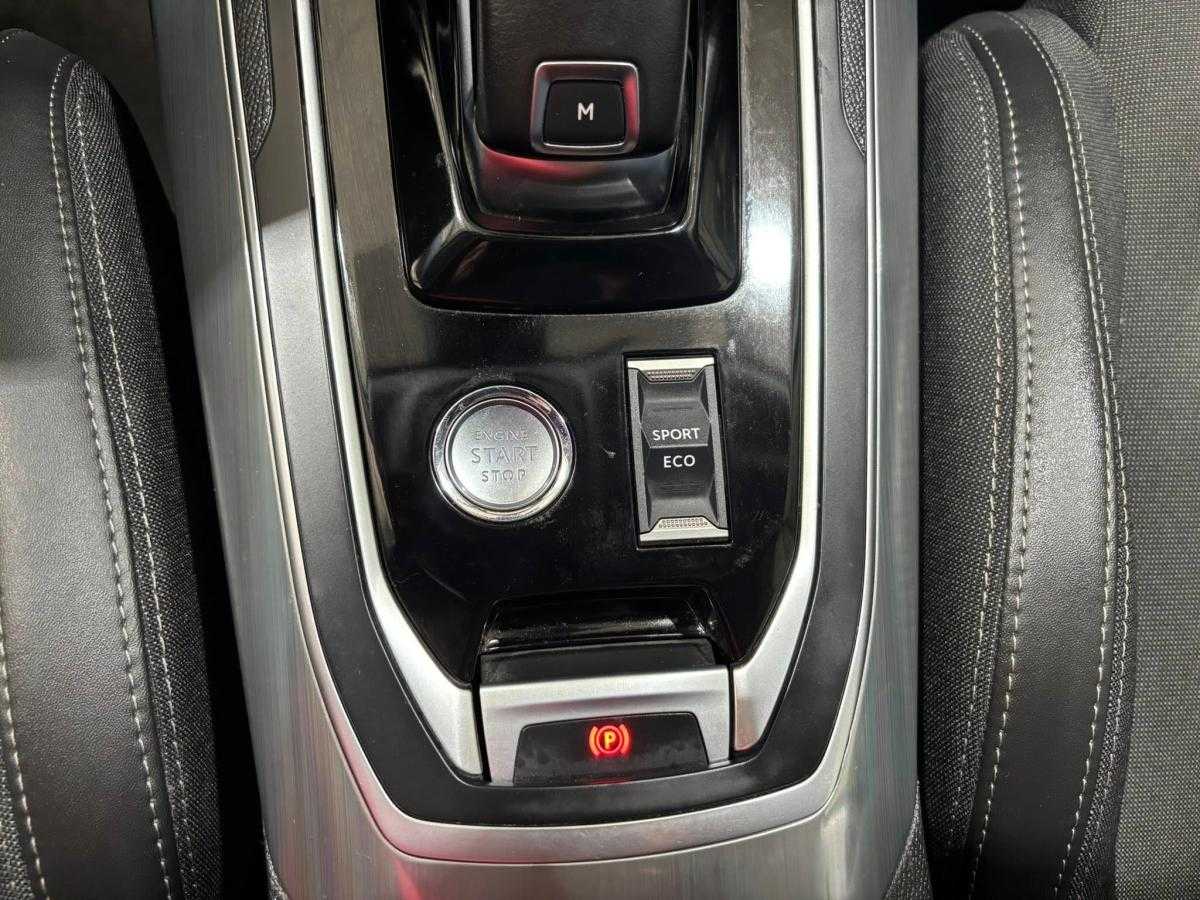 peugeot-308-2021-gasolina-1199cc