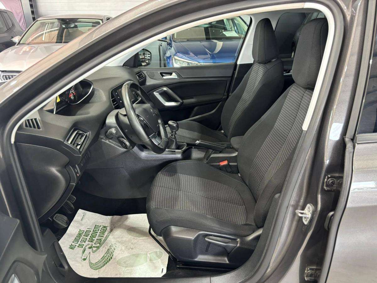 peugeot-308-2019-diesel-1499cc