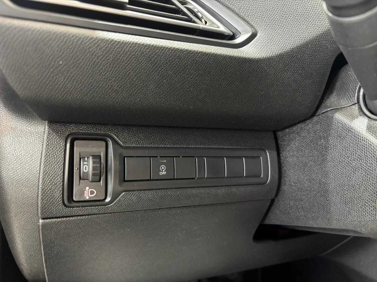 peugeot-308-2019-diesel-1499cc