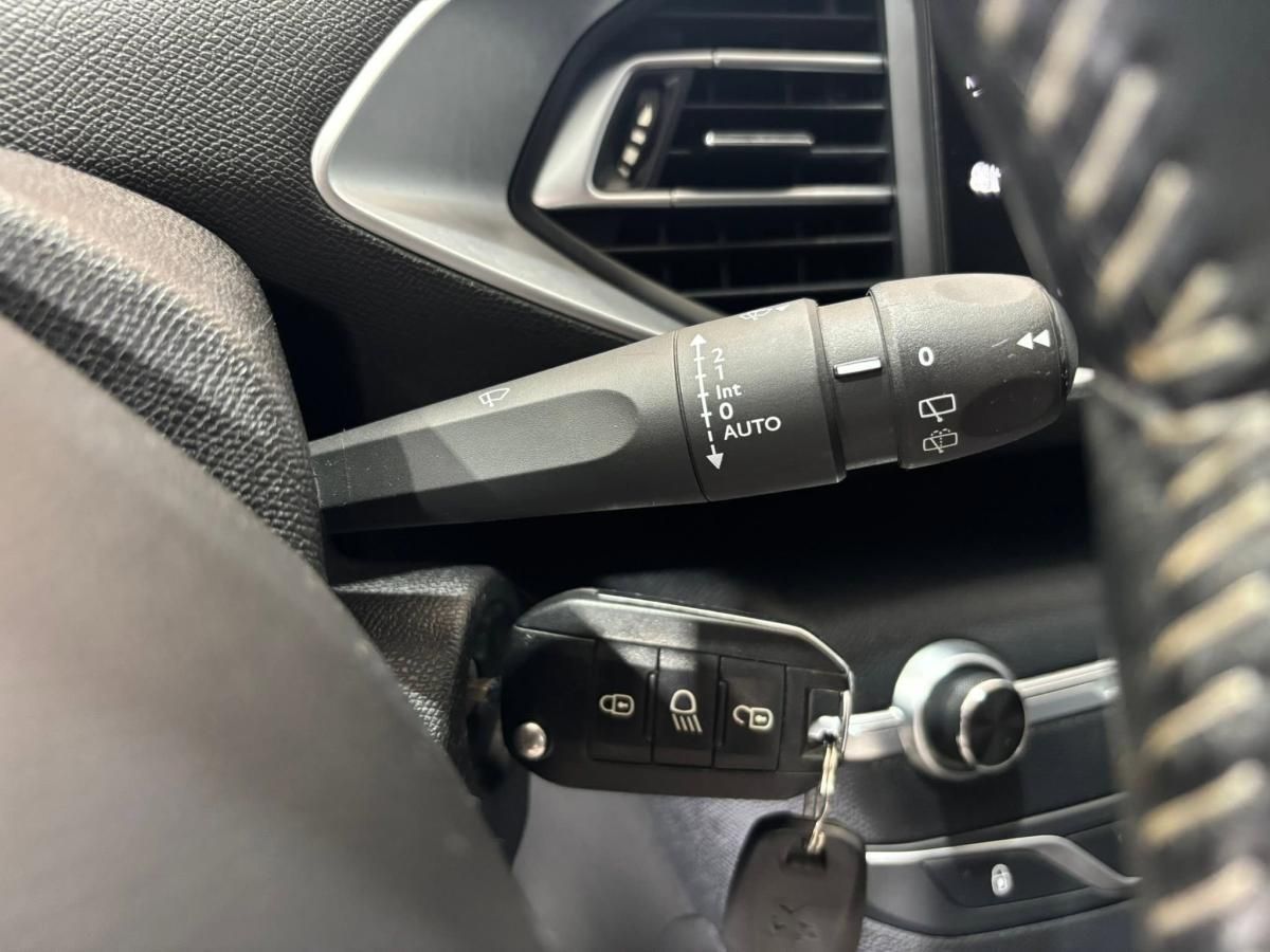 peugeot-308-2019-diesel-1499cc