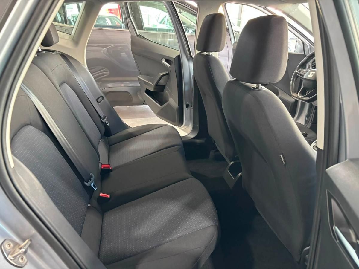 seat-arona-2022-gasolina-999cc