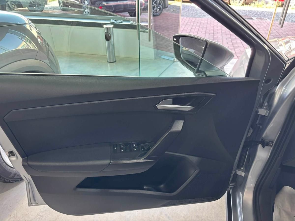 seat-arona-2022-gasolina-999cc