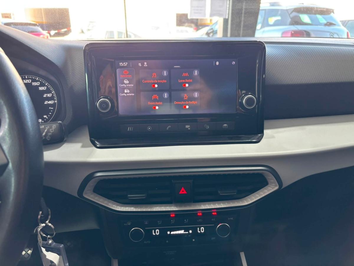 seat-arona-2022-gasolina-999cc