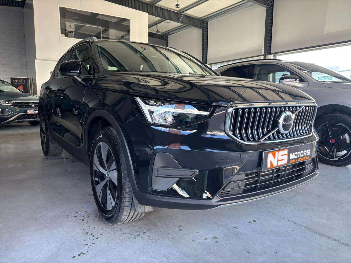 volvo-xc40-2022-hibrido-a-gasolina-1477cc