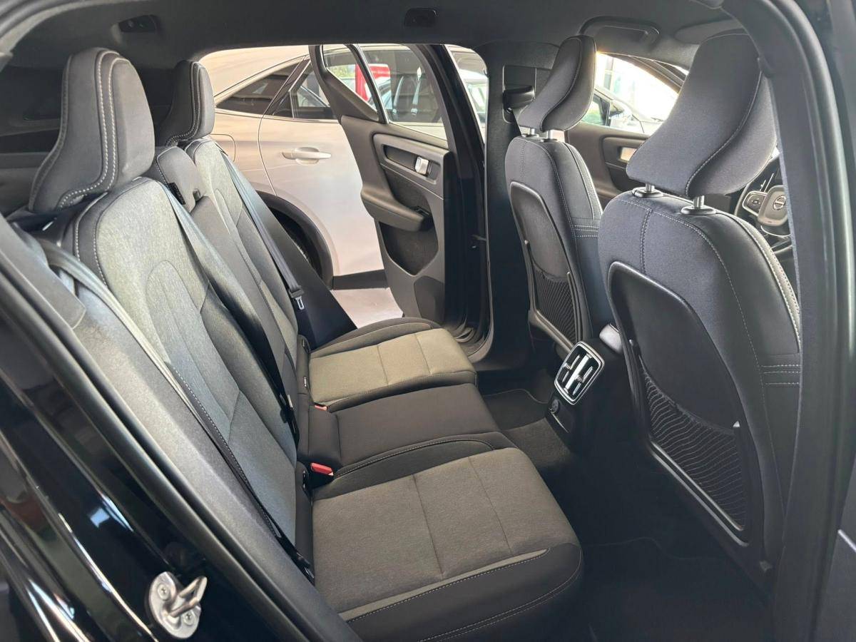 volvo-xc40-2022-hibrido-a-gasolina-1477cc