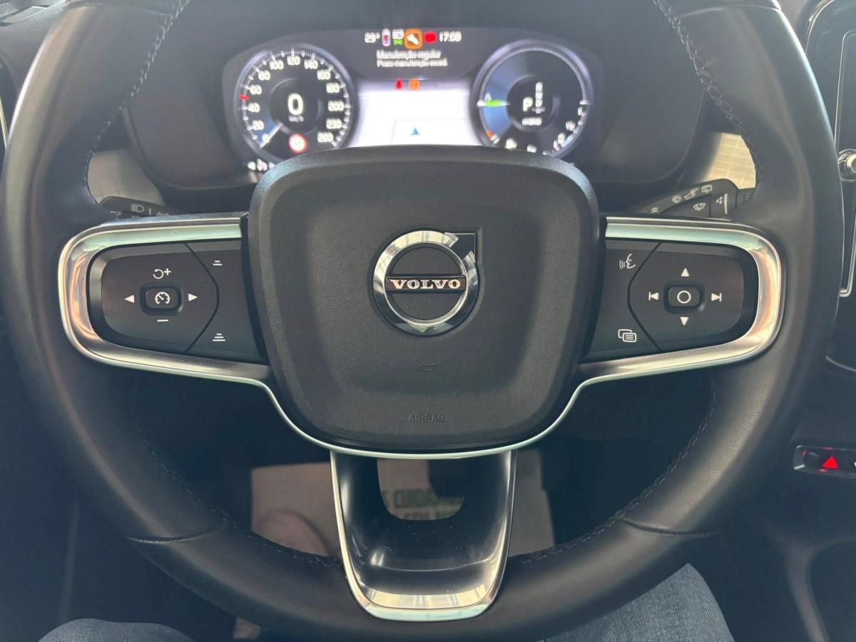volvo-xc40-2022-hibrido-a-gasolina-1477cc