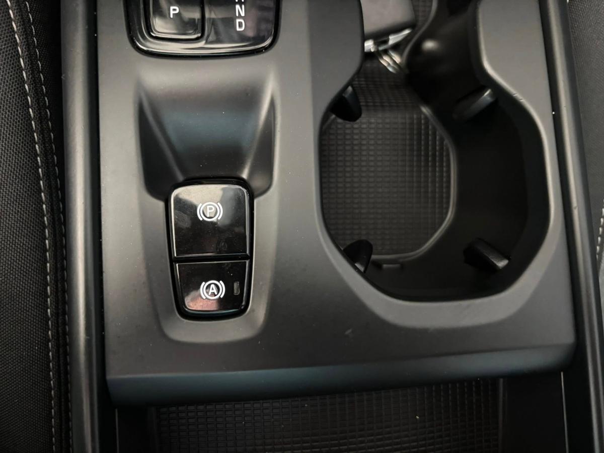 volvo-xc40-2022-hibrido-a-gasolina-1477cc