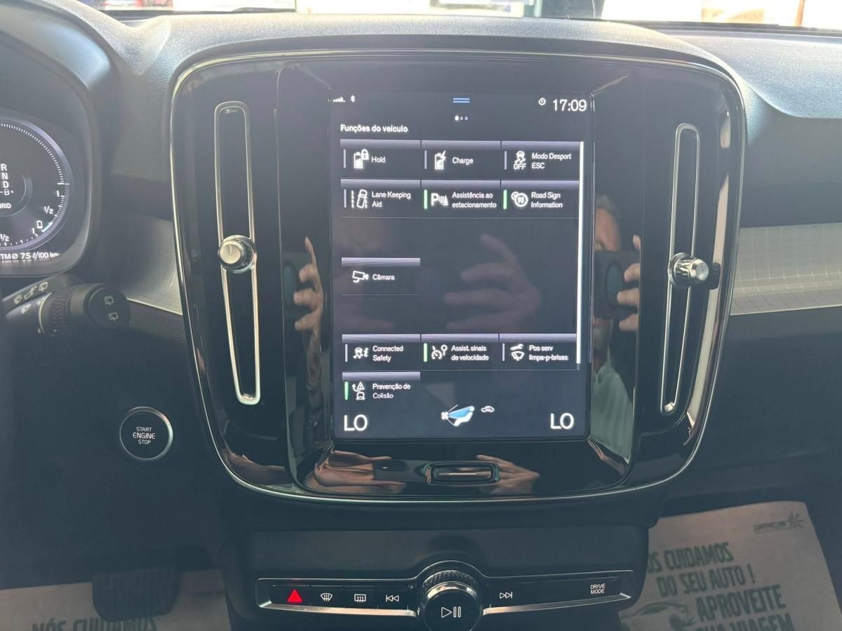 volvo-xc40-2022-hibrido-a-gasolina-1477cc