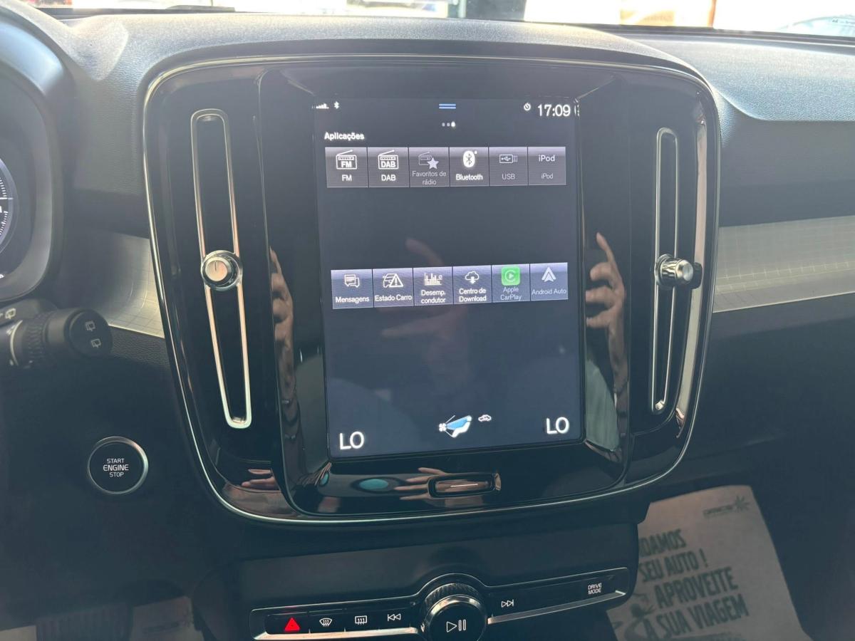 volvo-xc40-2022-hibrido-a-gasolina-1477cc