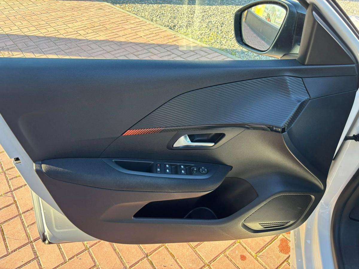peugeot-208-2022-gasolina-1199cc