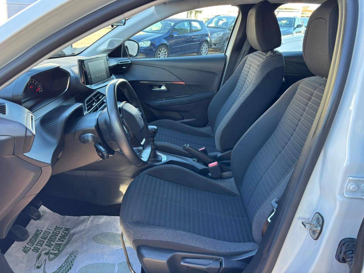 peugeot-208-2022-gasolina-1199cc