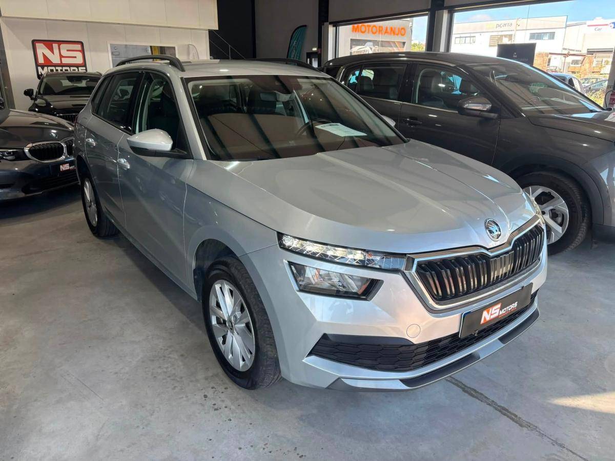 skoda-kamiq-2023-gasolina-999cc