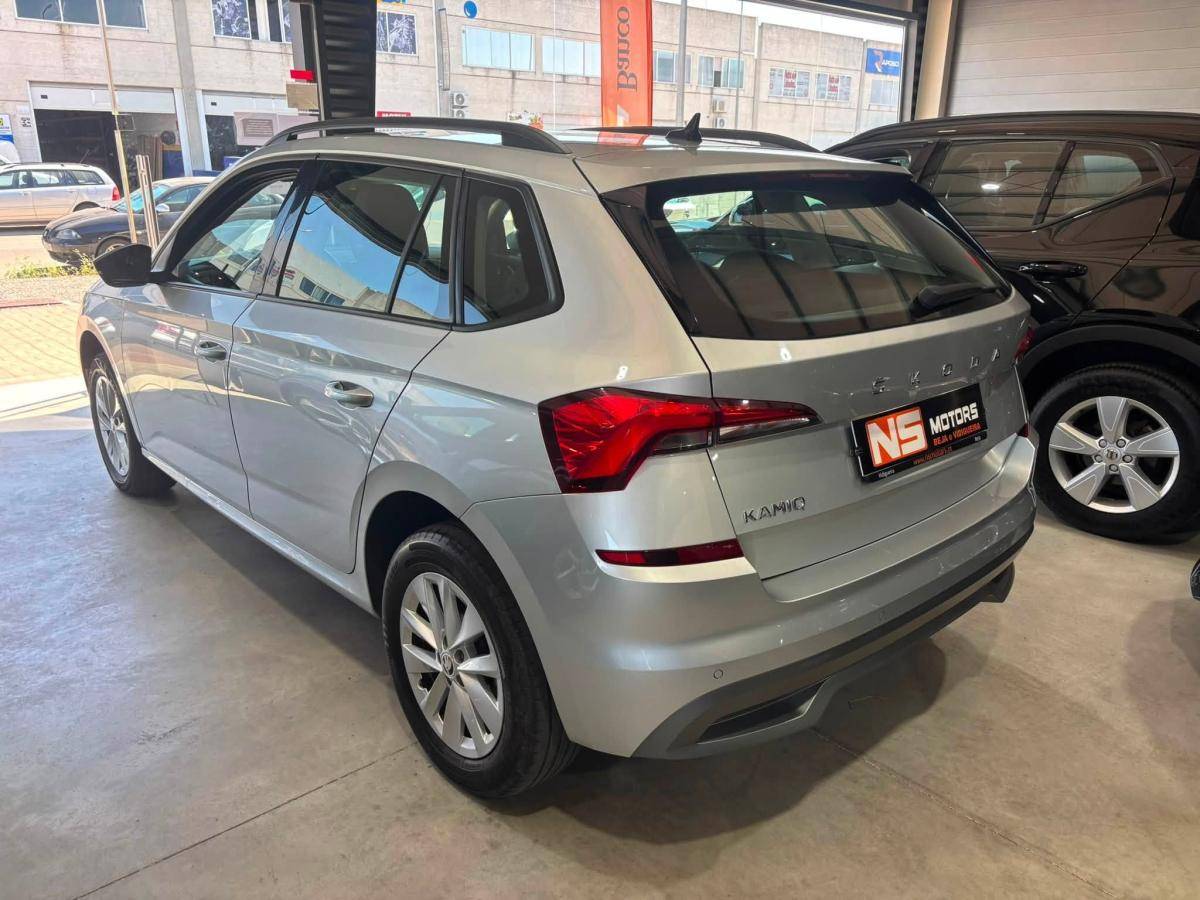 skoda-kamiq-2023-gasolina-999cc