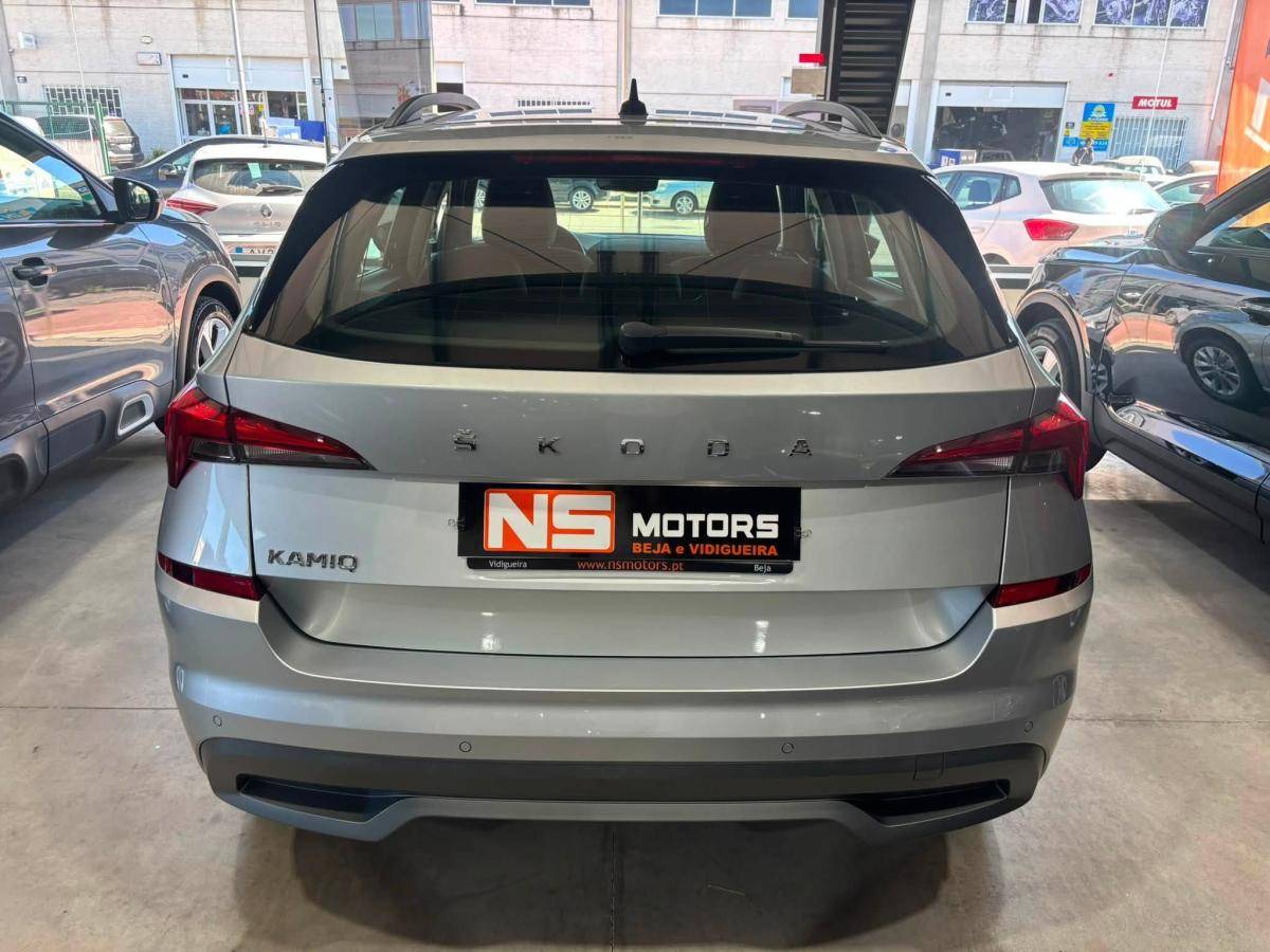 skoda-kamiq-2023-gasolina-999cc