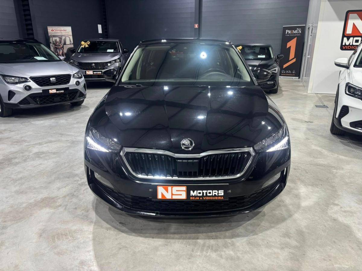 skoda-scala-2023-gasolina-999cc