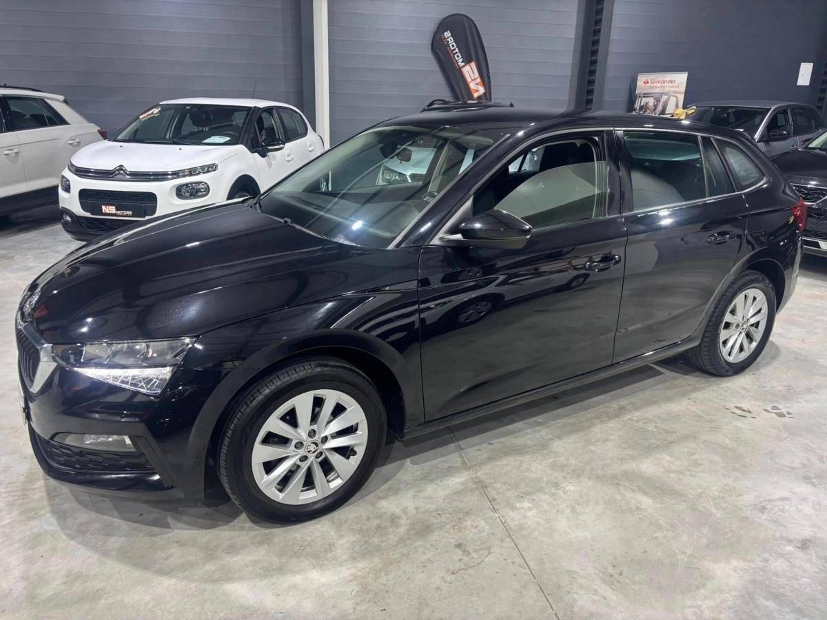 skoda-scala-2023-gasolina-999cc