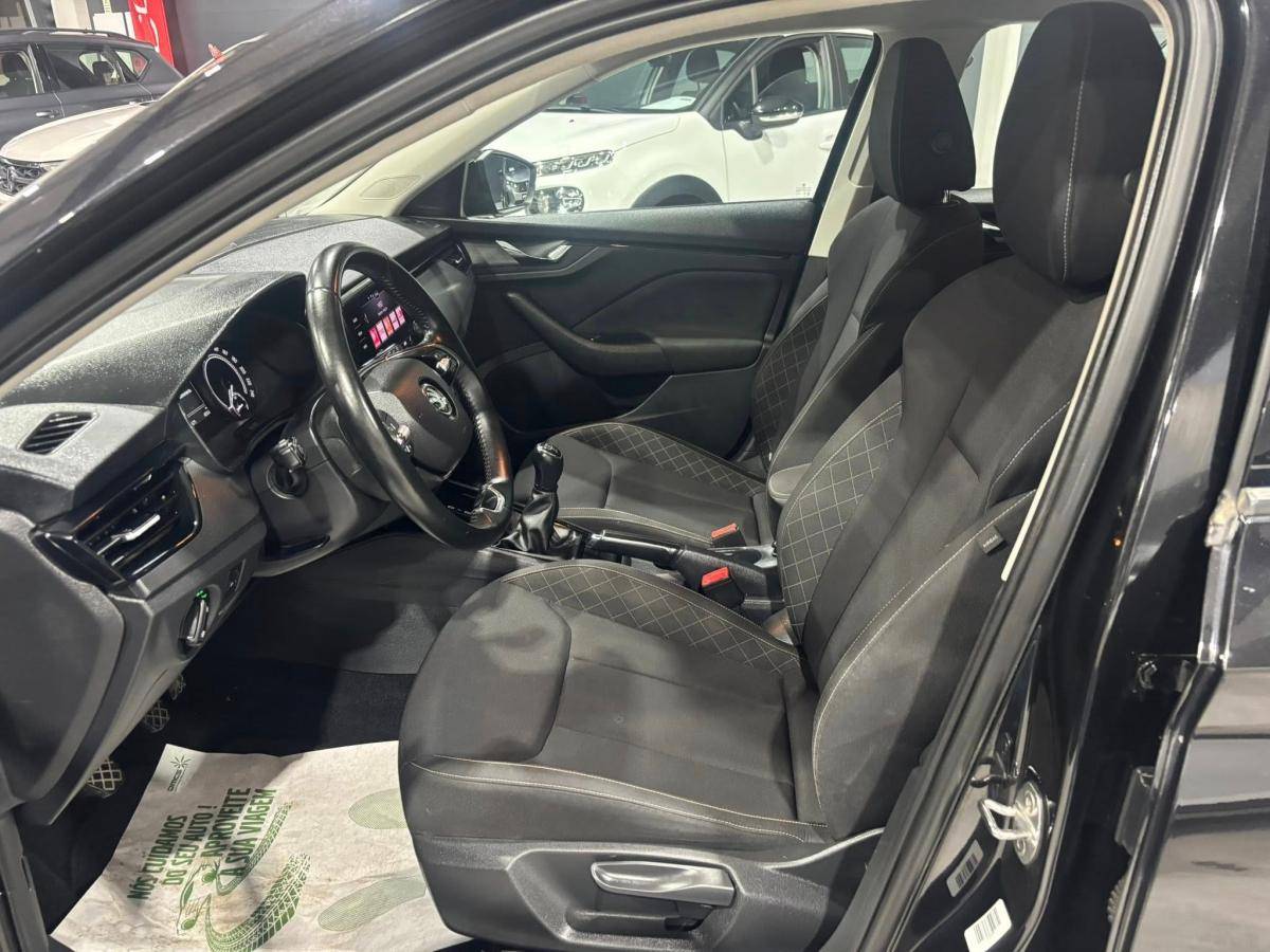 skoda-scala-2023-gasolina-999cc
