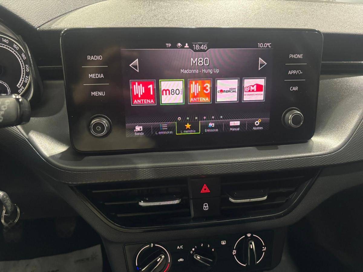 skoda-scala-2023-gasolina-999cc