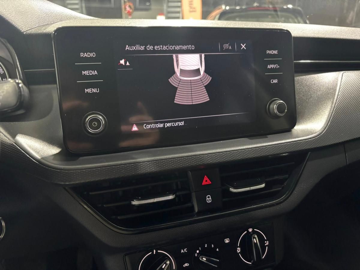 skoda-scala-2023-gasolina-999cc