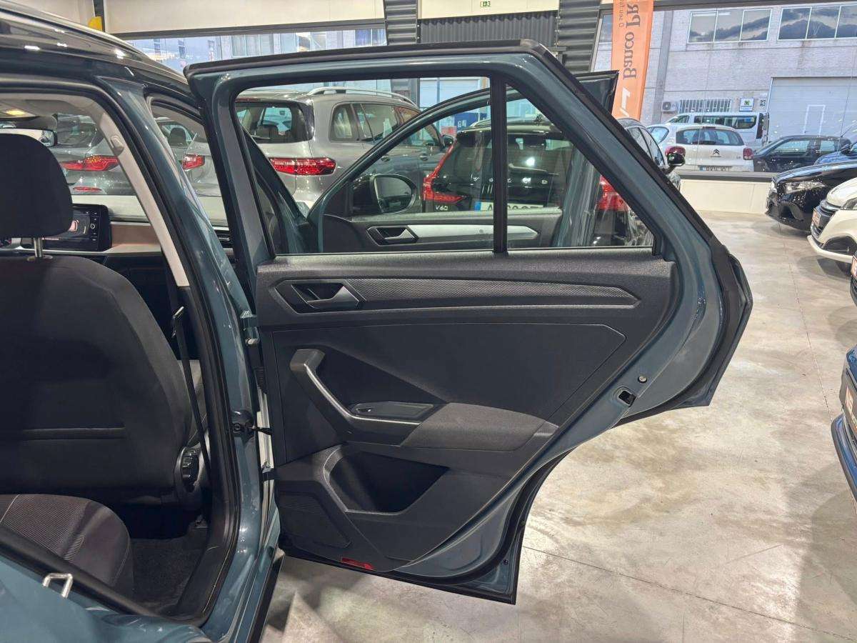 volkswagen-t-roc-2022-gasolina-999cc