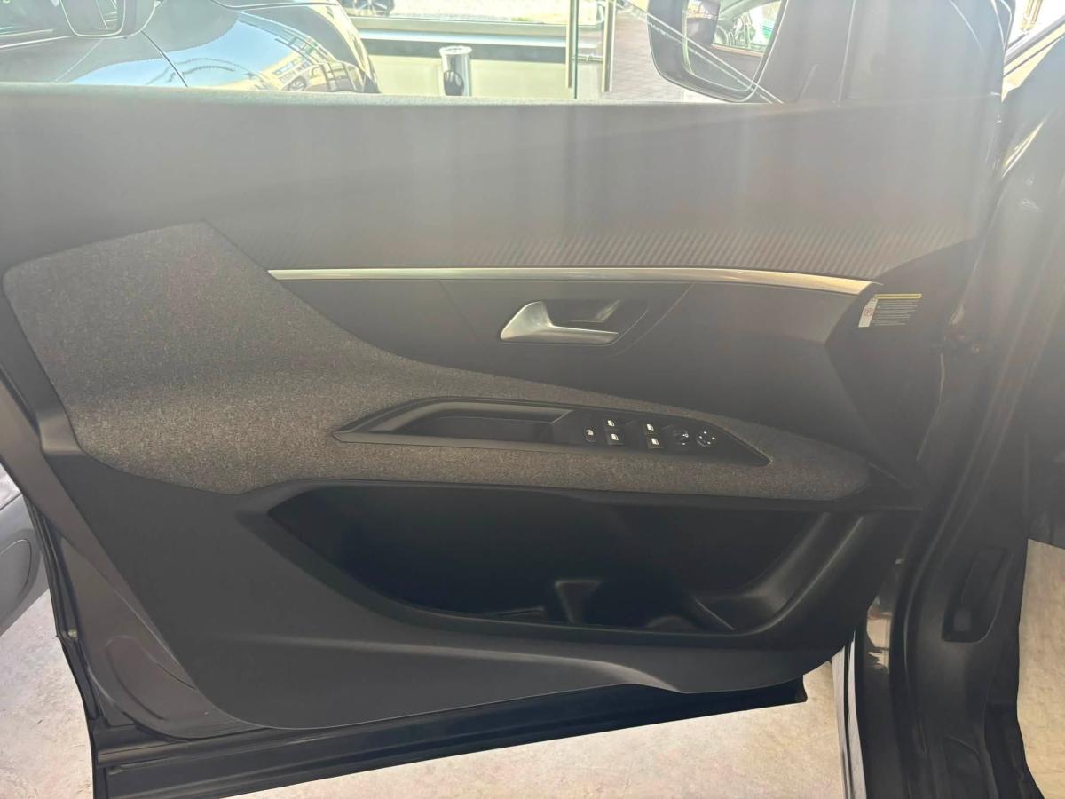 peugeot-3008-2022-gasolina-1199cc