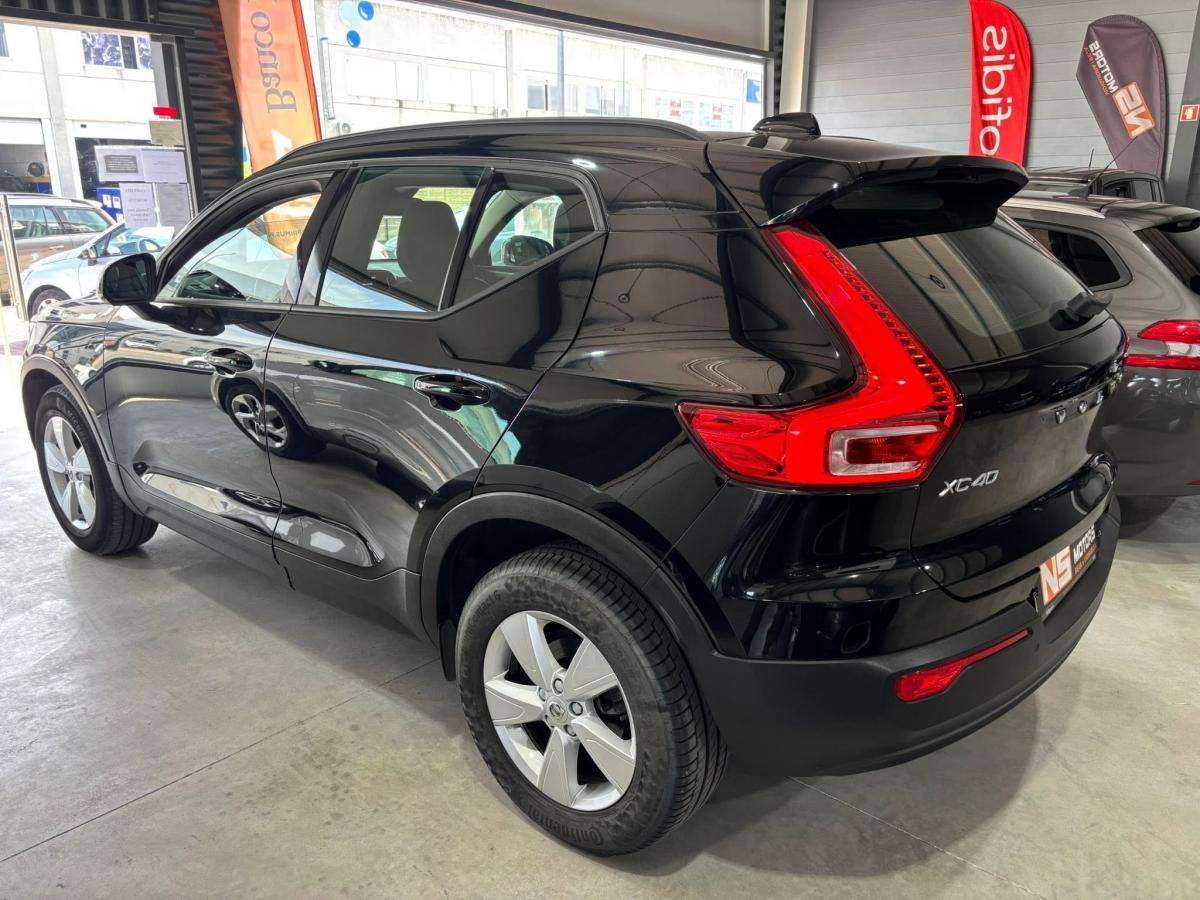 volvo-xc40-2022-gasolina-1477cc
