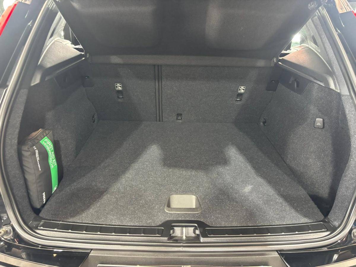 volvo-xc40-2022-gasolina-1477cc