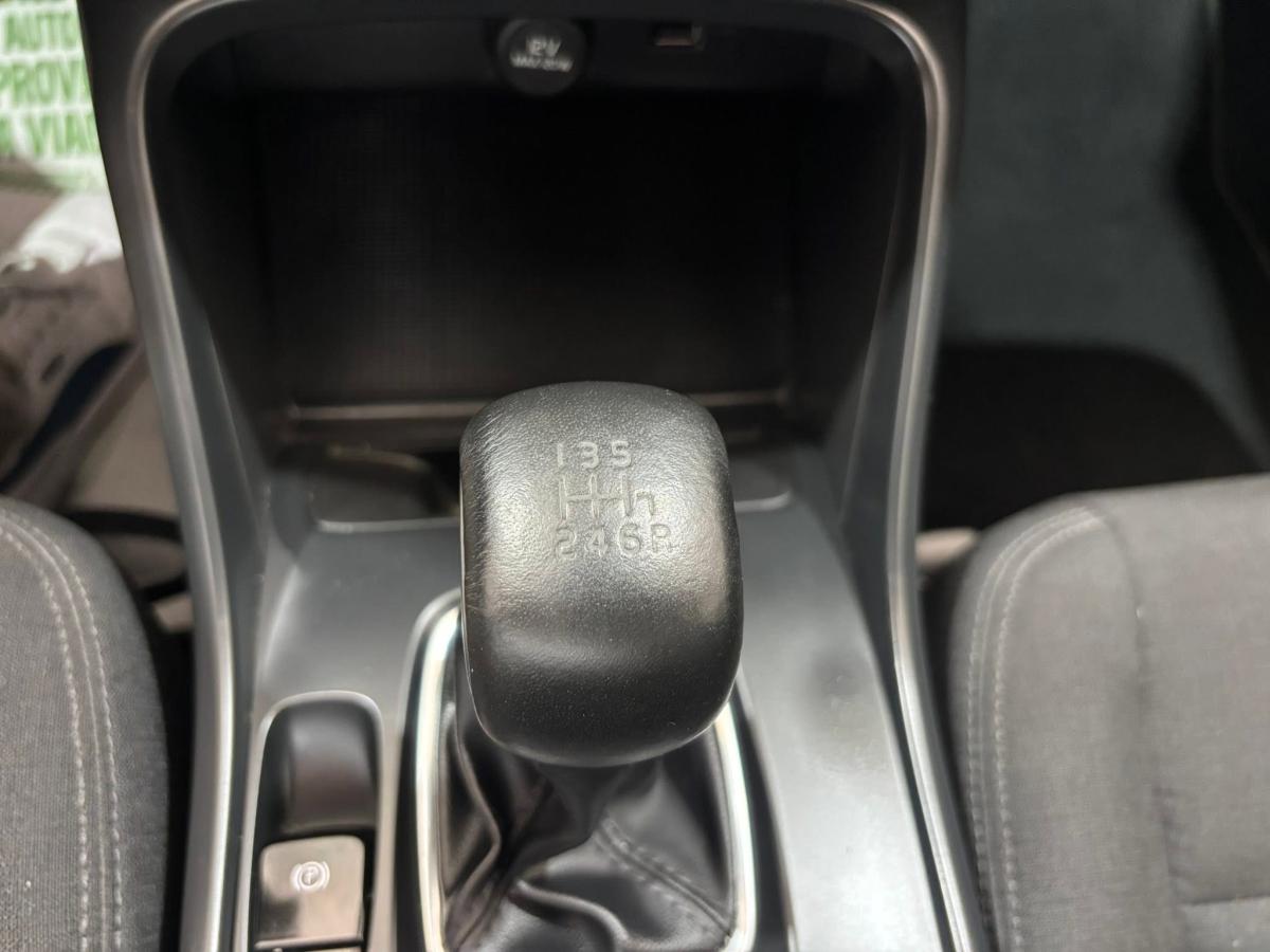 volvo-xc40-2022-gasolina-1477cc
