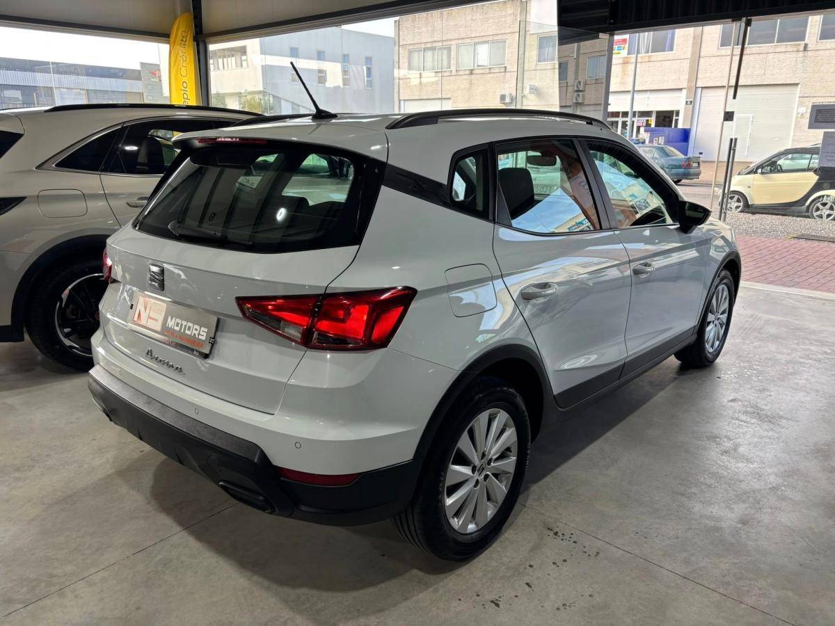 seat-arona-2024-gasolina-999cc