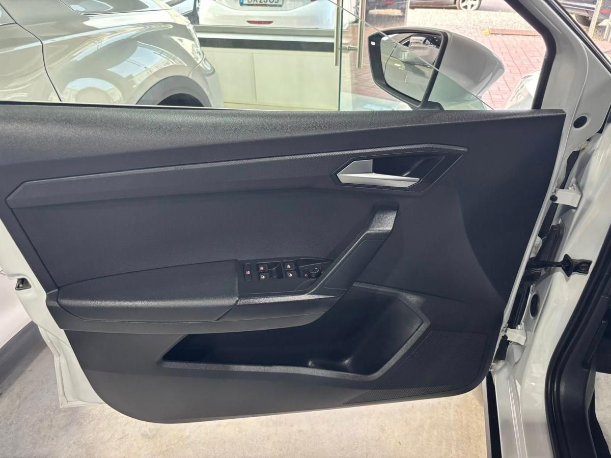 seat-arona-2024-gasolina-999cc