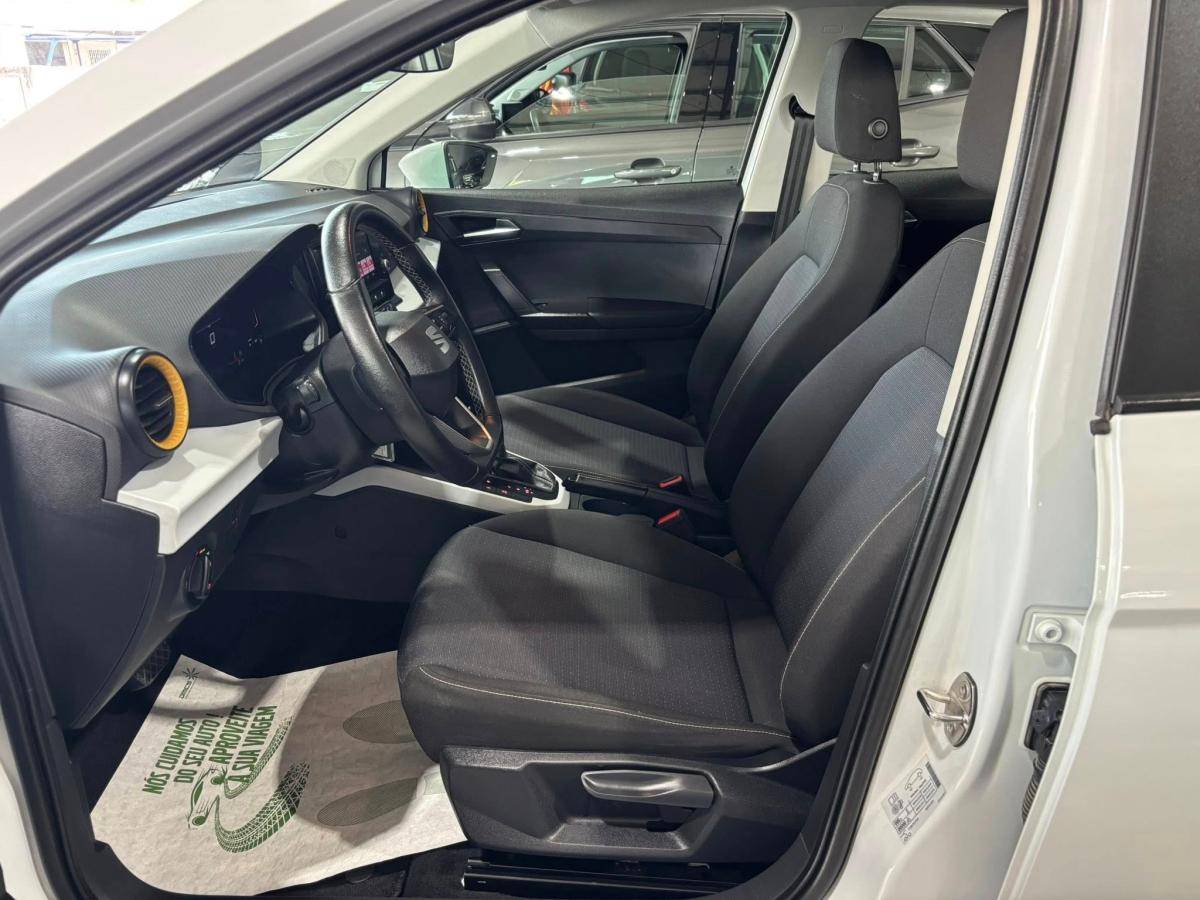 seat-arona-2024-gasolina-999cc