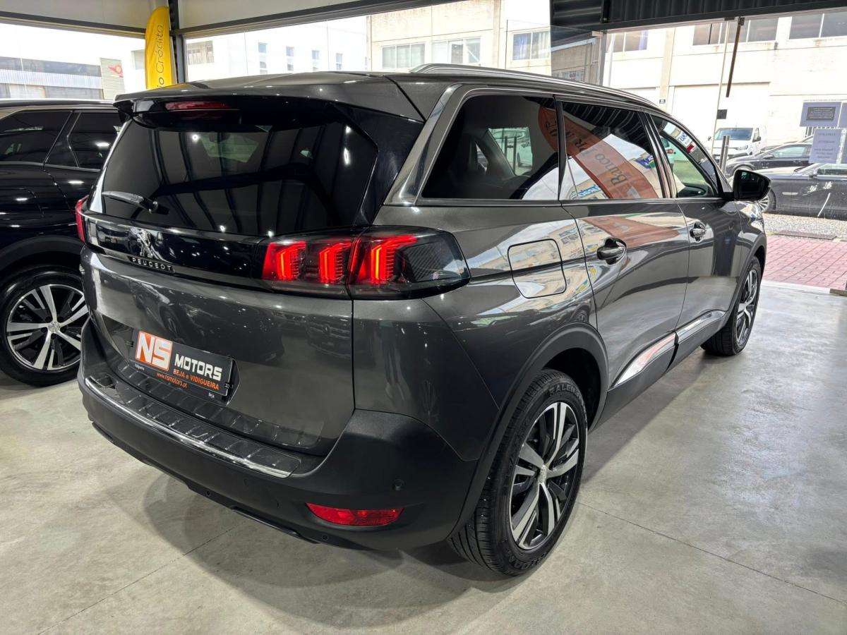 peugeot-5008-2021-diesel-1499cc