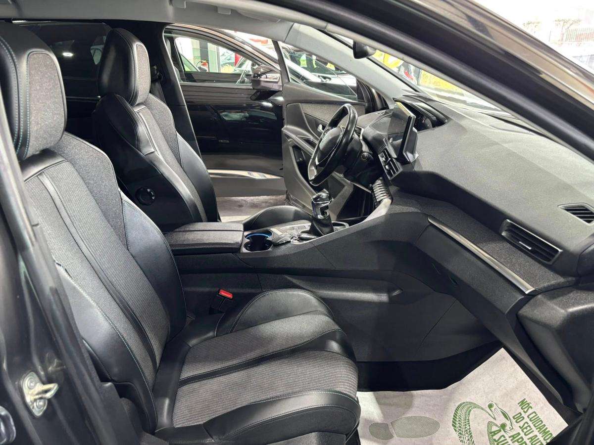 peugeot-5008-2021-diesel-1499cc