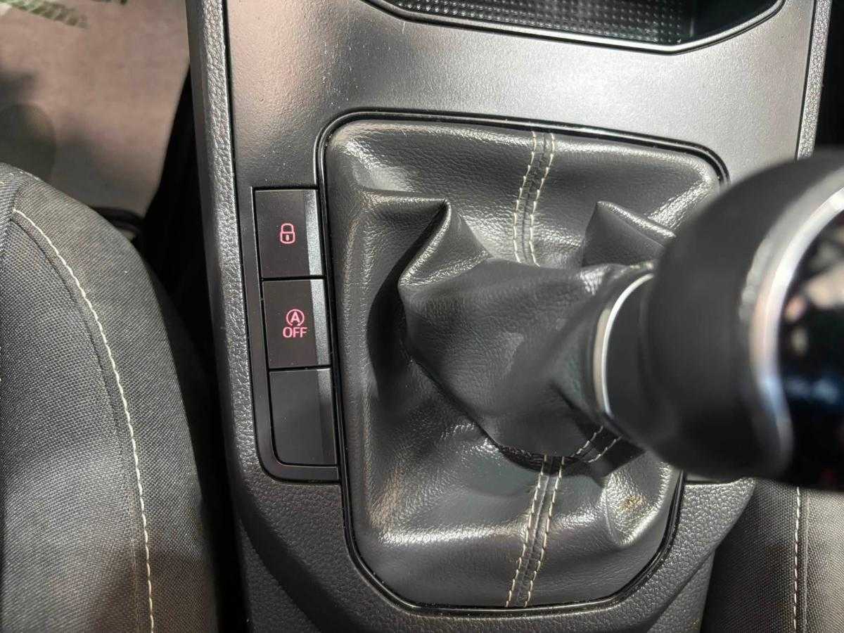 seat-ibiza-2022-gasolina-999cc