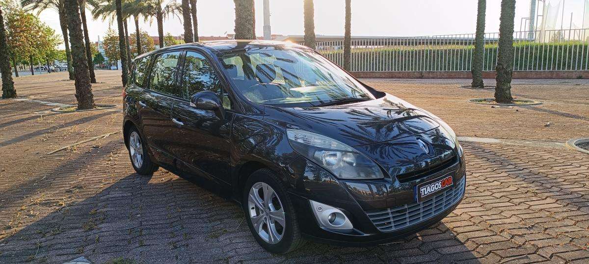 renault-grand-scenic-2012-diesel-1598cc