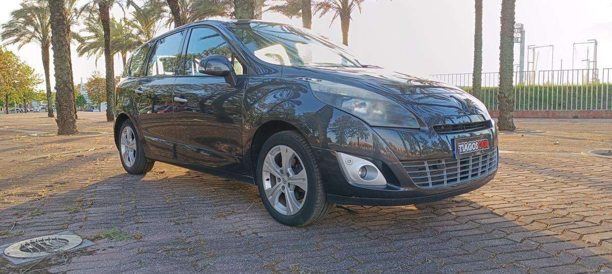 renault-grand-scenic-2012-diesel-1598cc