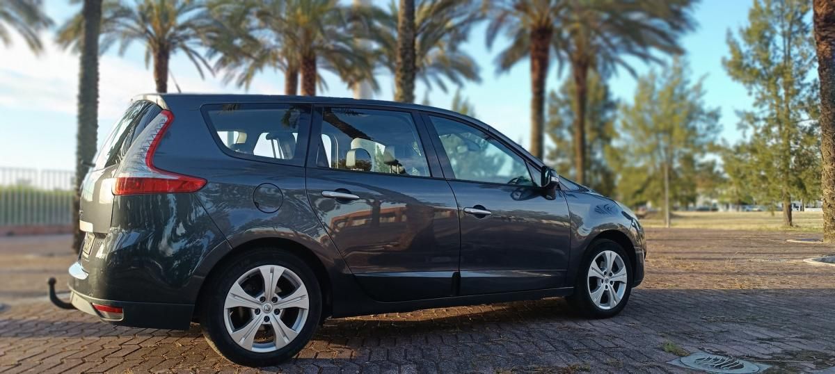 renault-grand-scenic-2012-diesel-1598cc