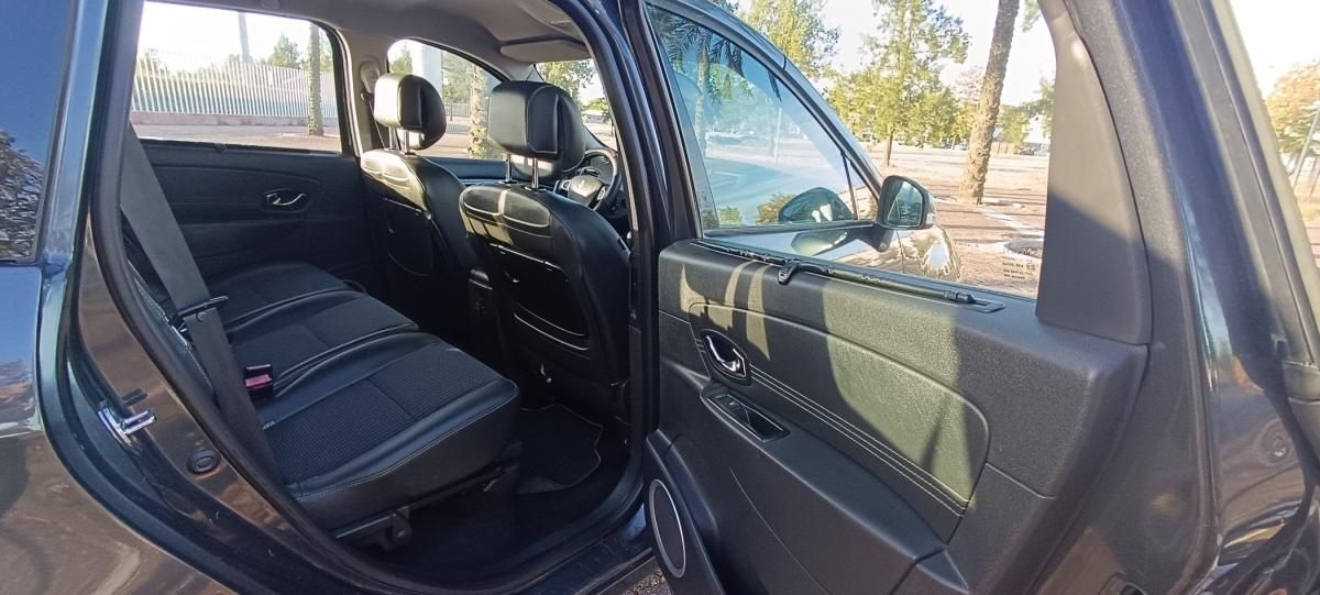 renault-grand-scenic-2012-diesel-1598cc