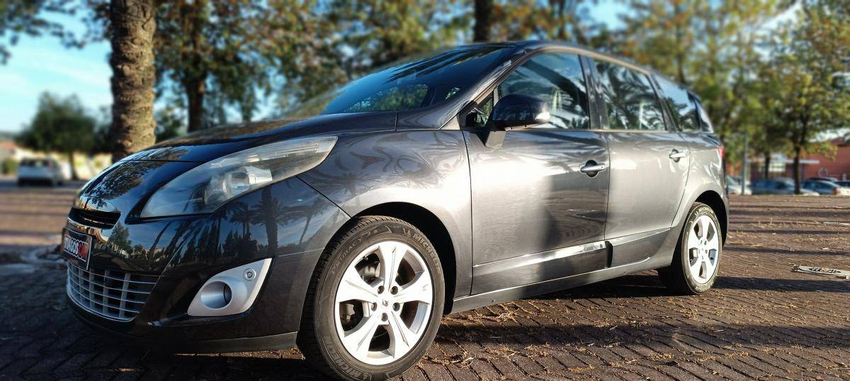 renault-grand-scenic-2012-diesel-1598cc