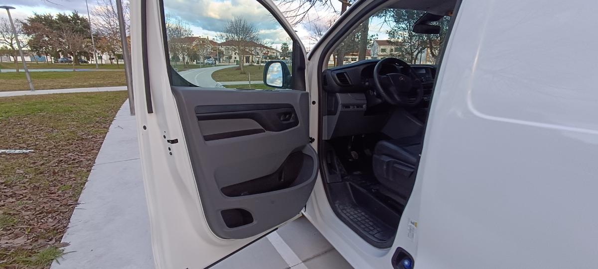 citroen-jumpy-2018-diesel-1997cc