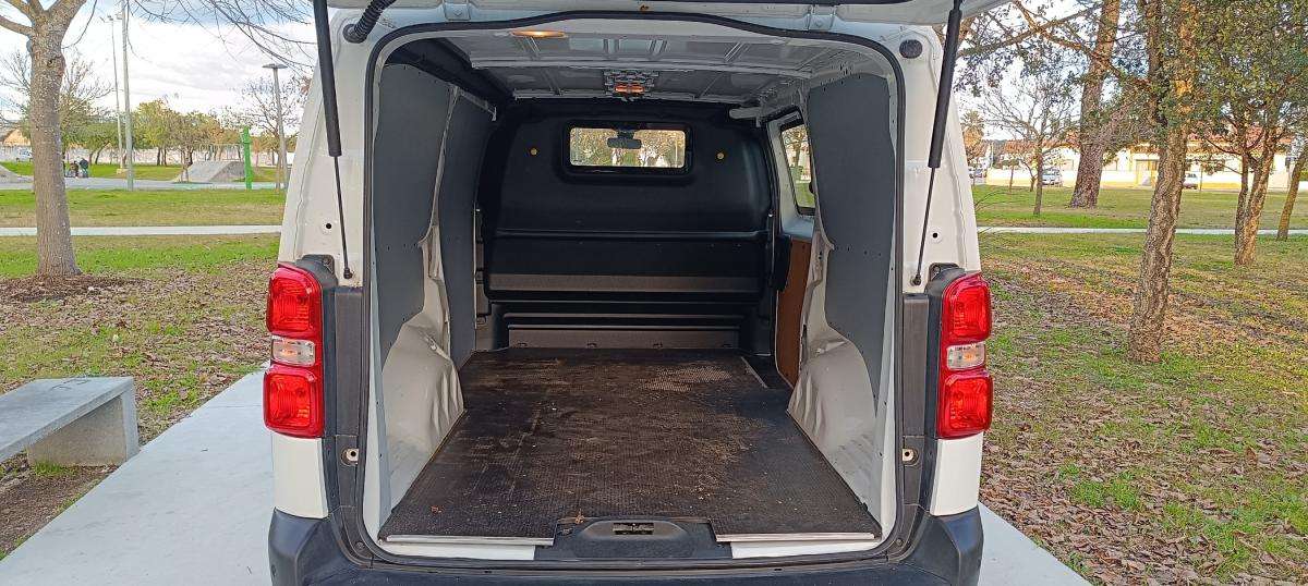 citroen-jumpy-2018-diesel-1997cc