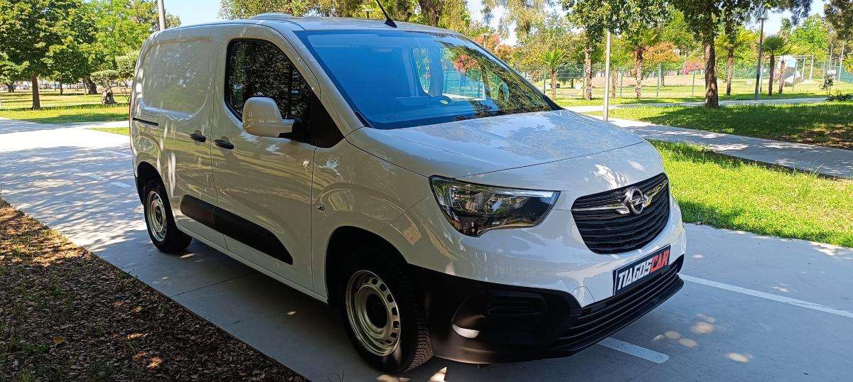 opel-combo-2020-diesel-1499cc