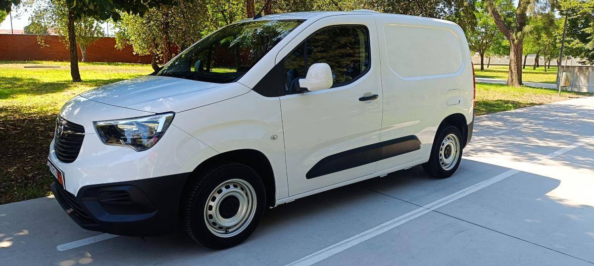 opel-combo-2020-diesel-1499cc