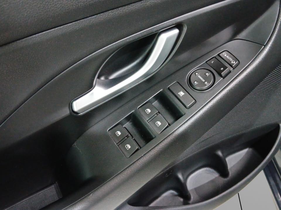 hyundai-i30-2021-gasolina-998cc