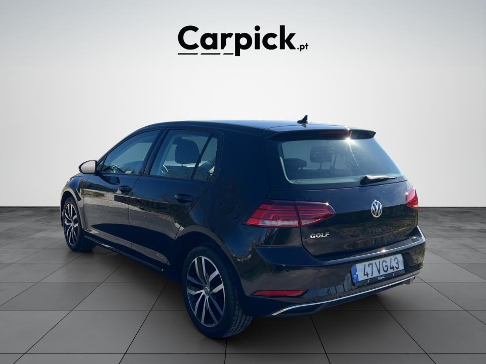 volkswagen-golf-2018-diesel-1598cc
