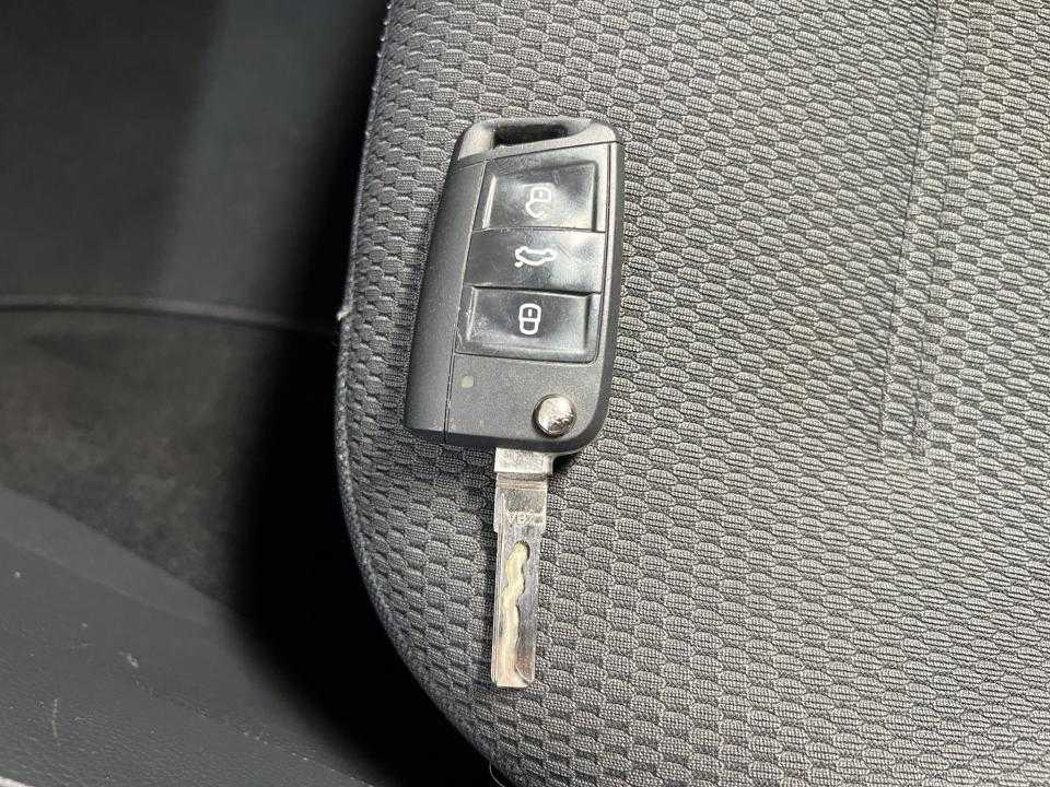 volkswagen-golf-2018-diesel-1598cc